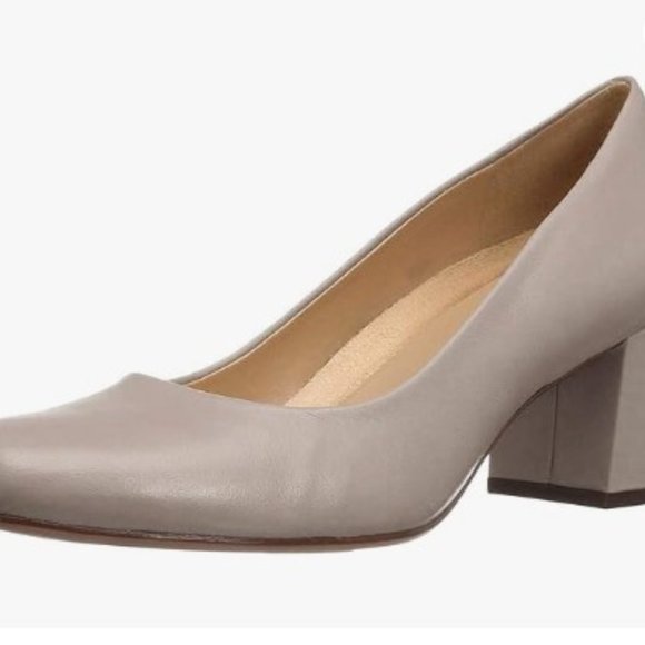 Elegant Taupe Block Heel Pumps - Picture 2 of 8